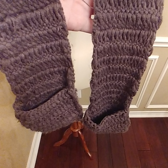 Monkey Bernie scarf & mittens - Picture 5 of 5